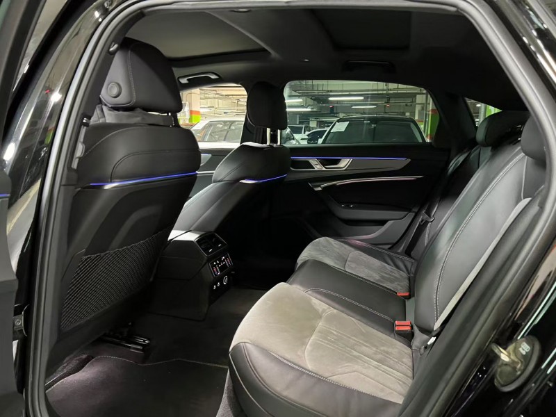 成都24年奥迪A6L3