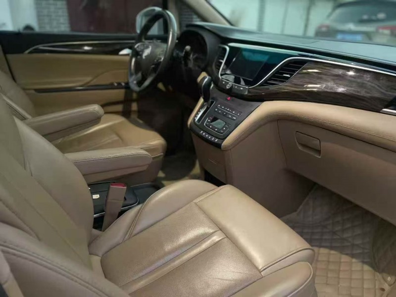 枣庄17年别克GL85