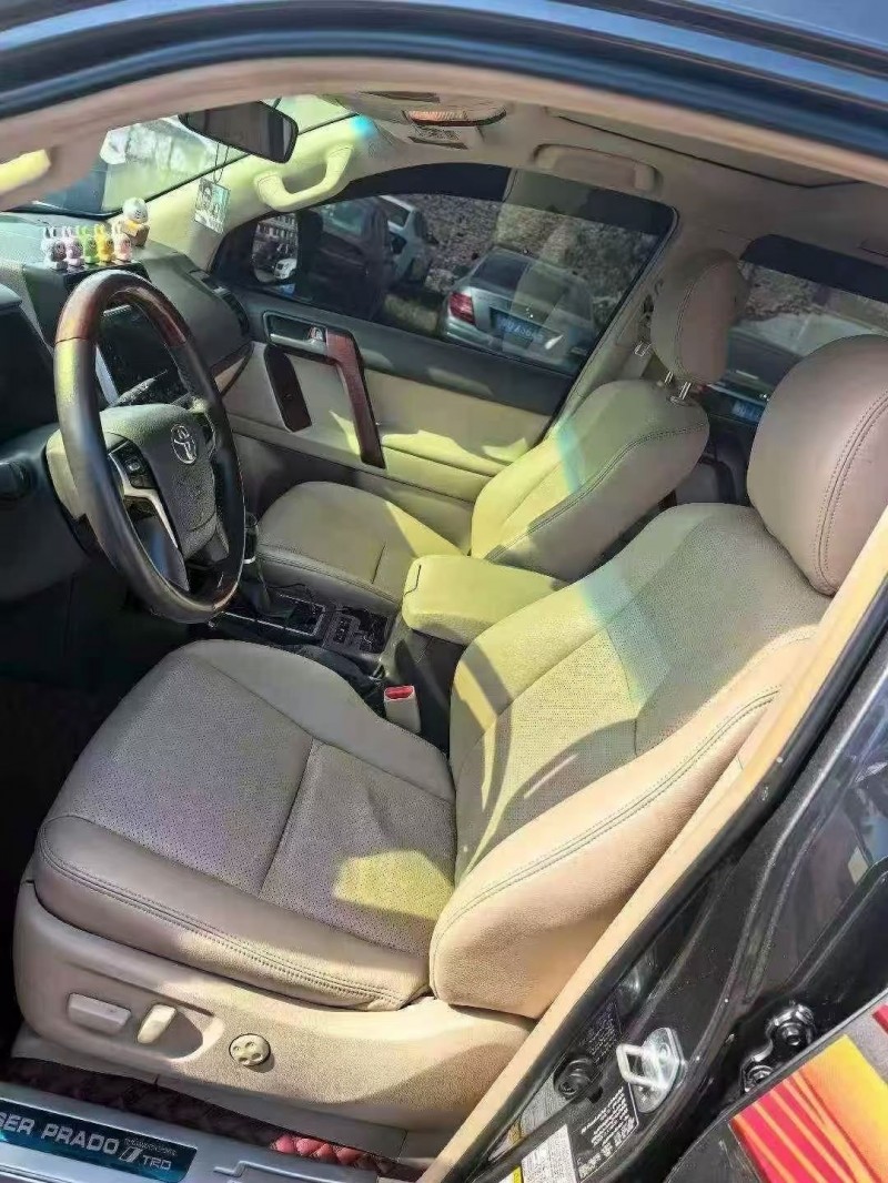 渭南19年丰田普拉多4