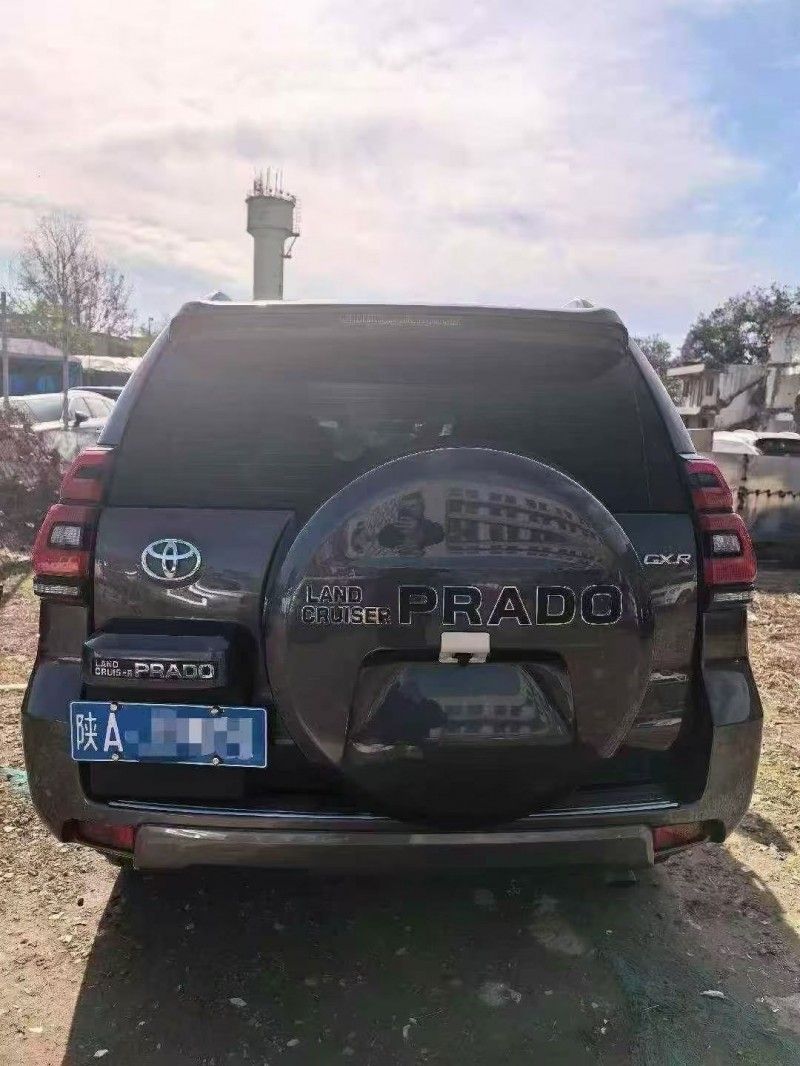 渭南19年丰田普拉多9
