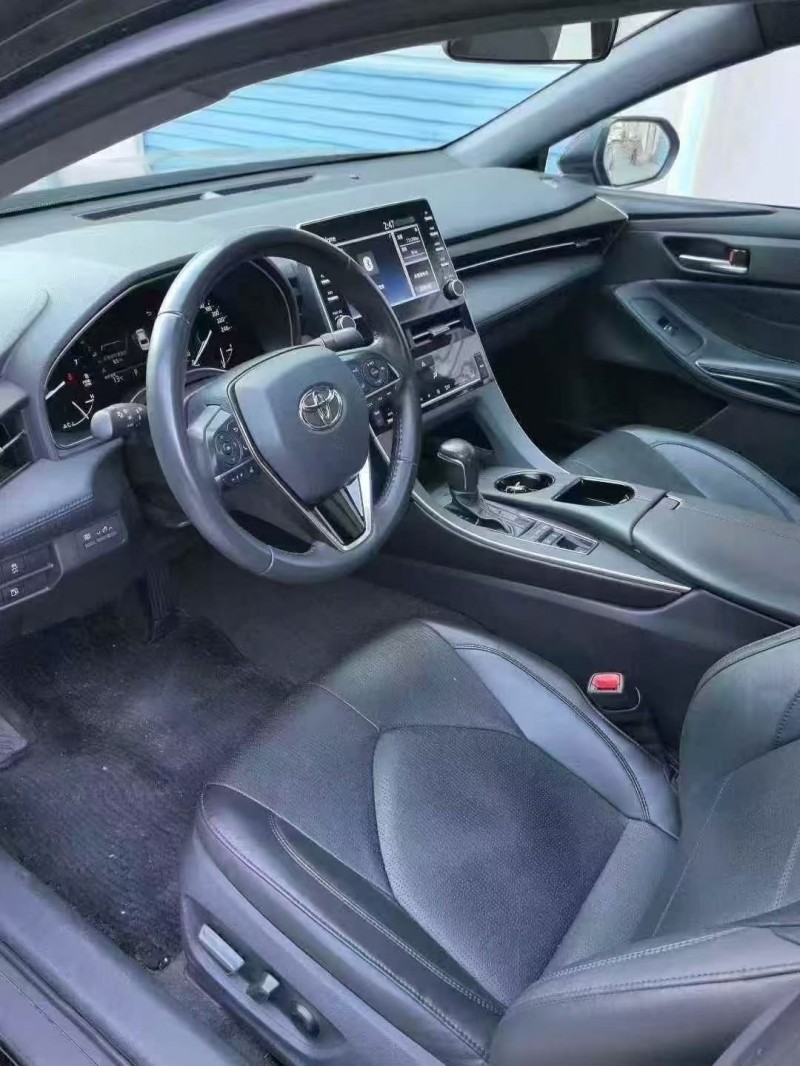 青岛22年丰田亚洲龙4
