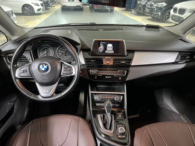 成都17年宝马2系4