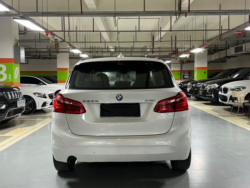 成都17年宝马2系7