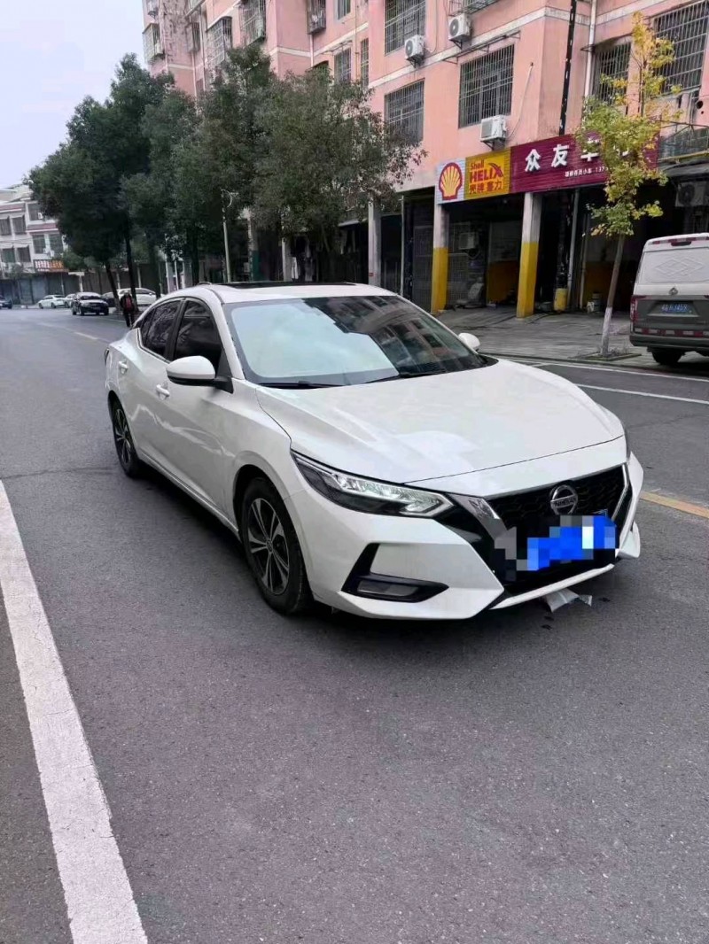 长沙22年日产轩逸3