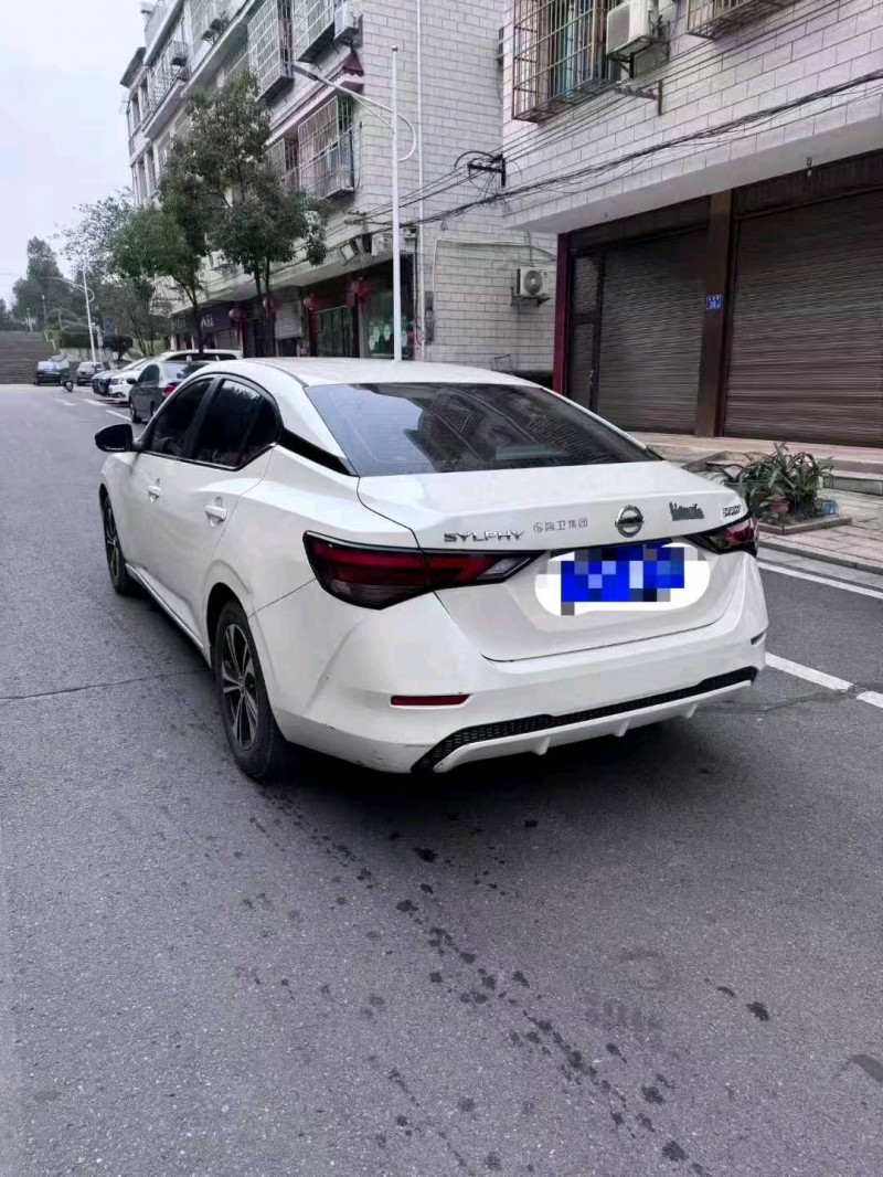 长沙22年日产轩逸8