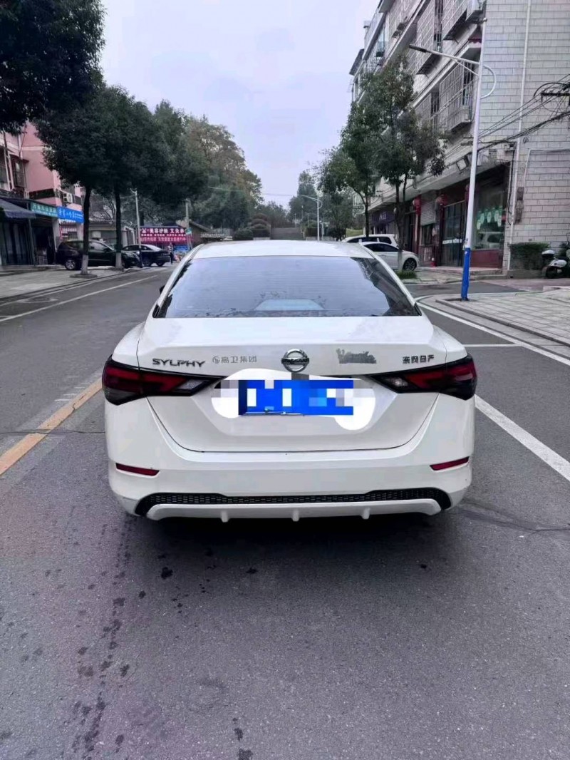 长沙22年日产轩逸9