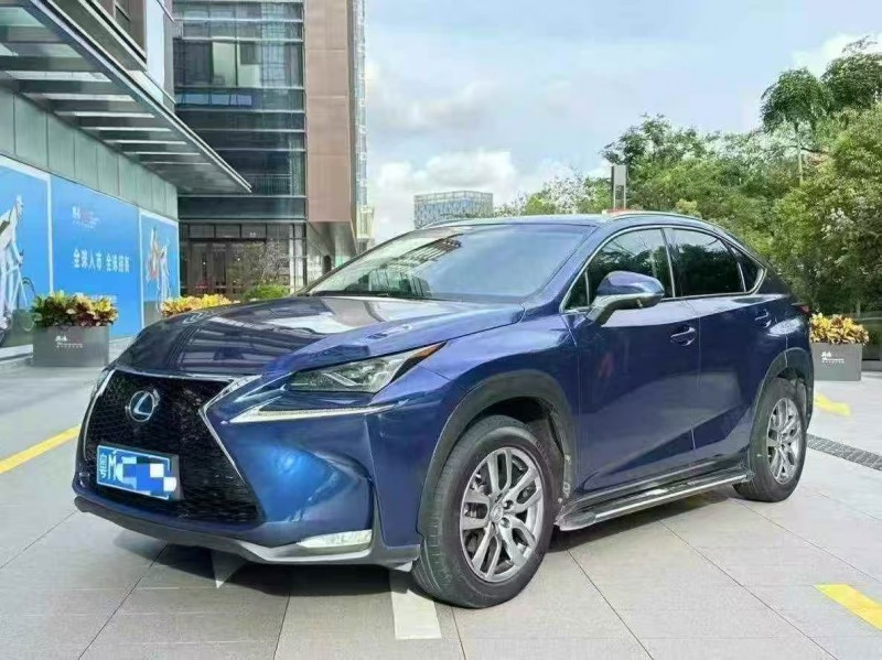 广州17年雷克萨斯NX2