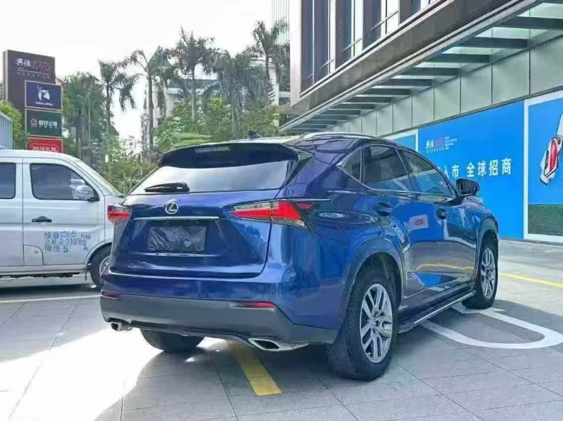 广州17年雷克萨斯NX8