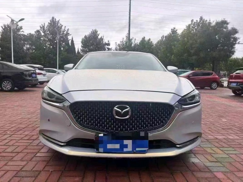 青岛20年马自达阿特兹1