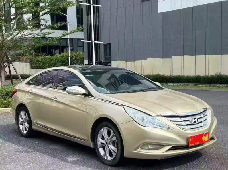 广州12年现代索纳塔2