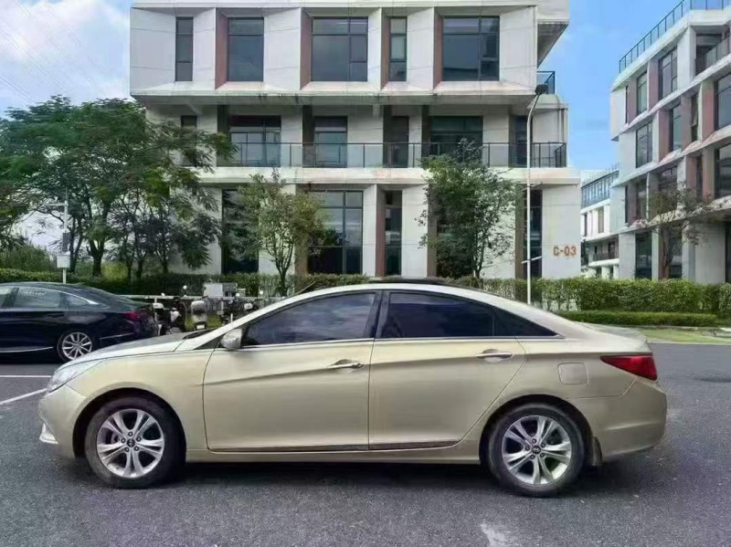 广州12年现代索纳塔4