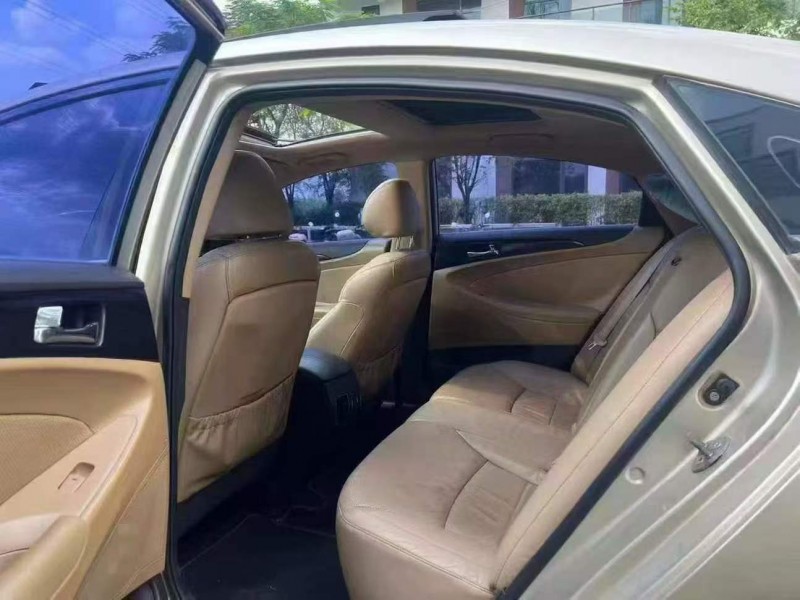 广州12年现代索纳塔8