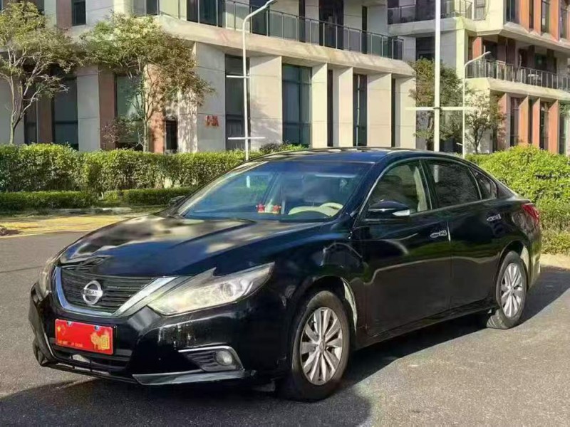 广州18年日产天籁3