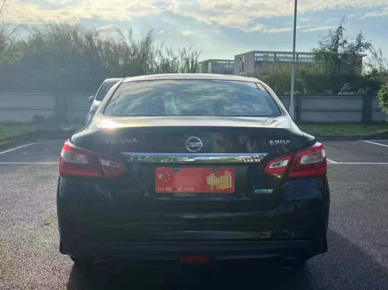 广州18年日产天籁5