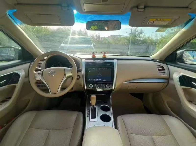 广州18年日产天籁8