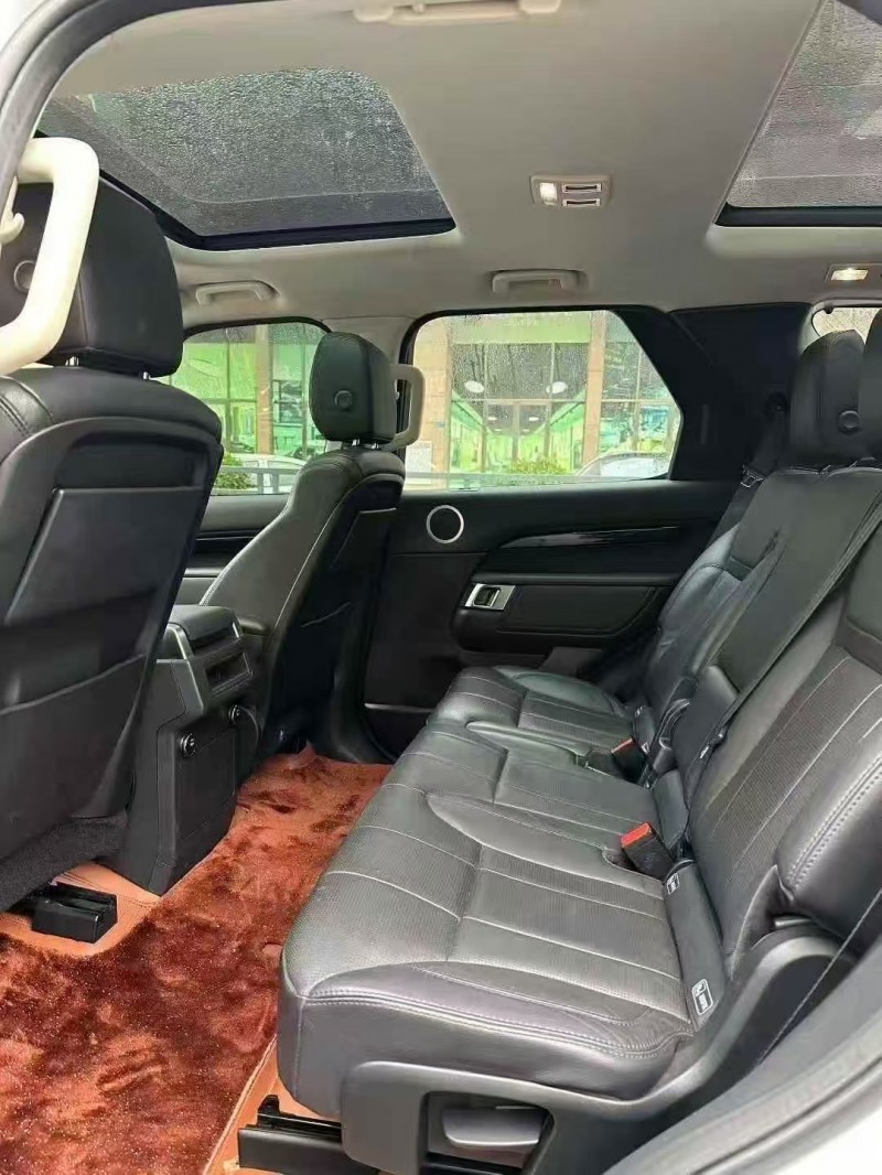 广州18年路虎发现6