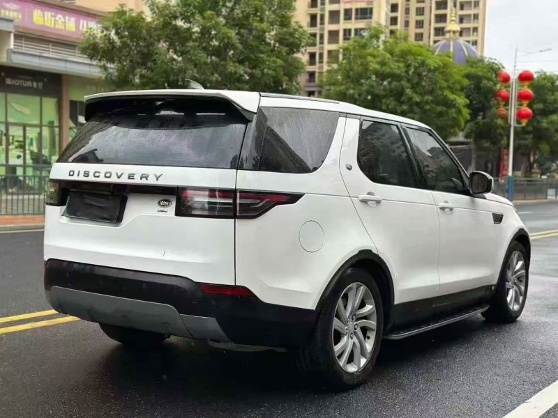 广州18年路虎发现8