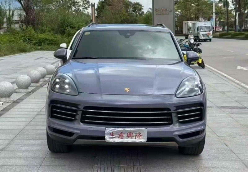 广州19年保时捷卡宴1