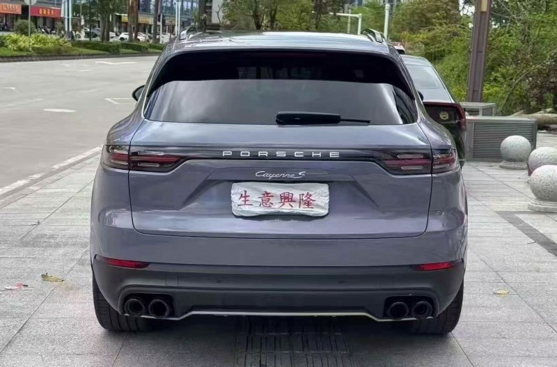 广州19年保时捷卡宴9