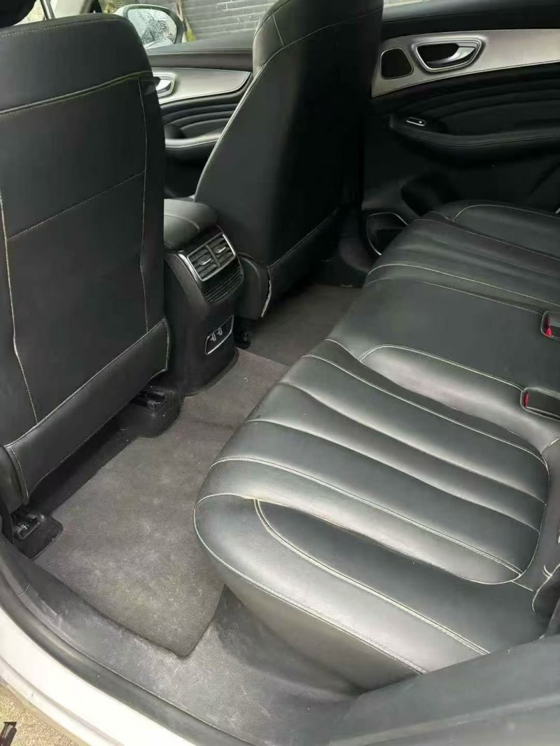 衢州21年荣威RX56