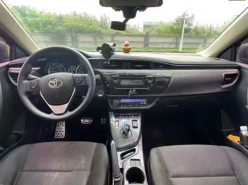 广州16年丰田雷凌9