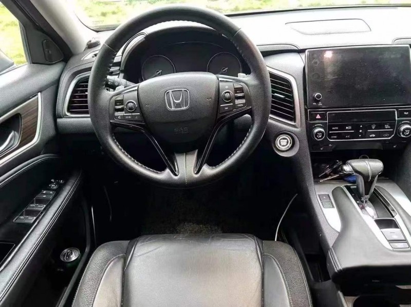 广州19年本田冠道7