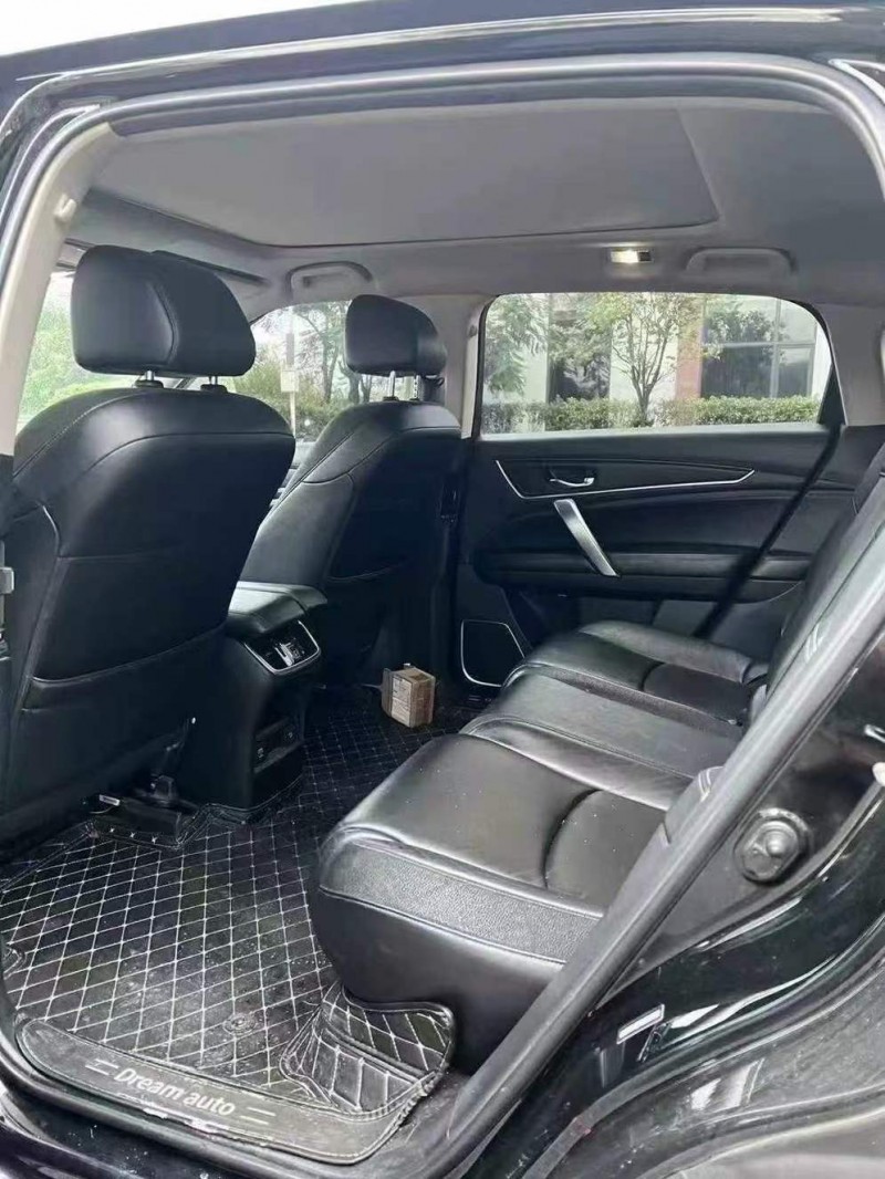 广州19年本田冠道8