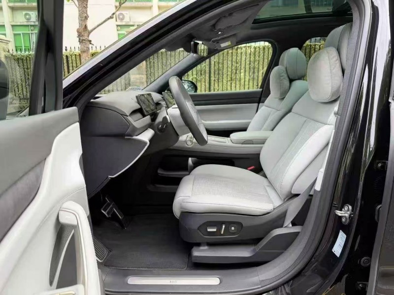 广州25年蔚来ES86