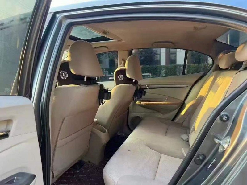 广州15年本田锋范8