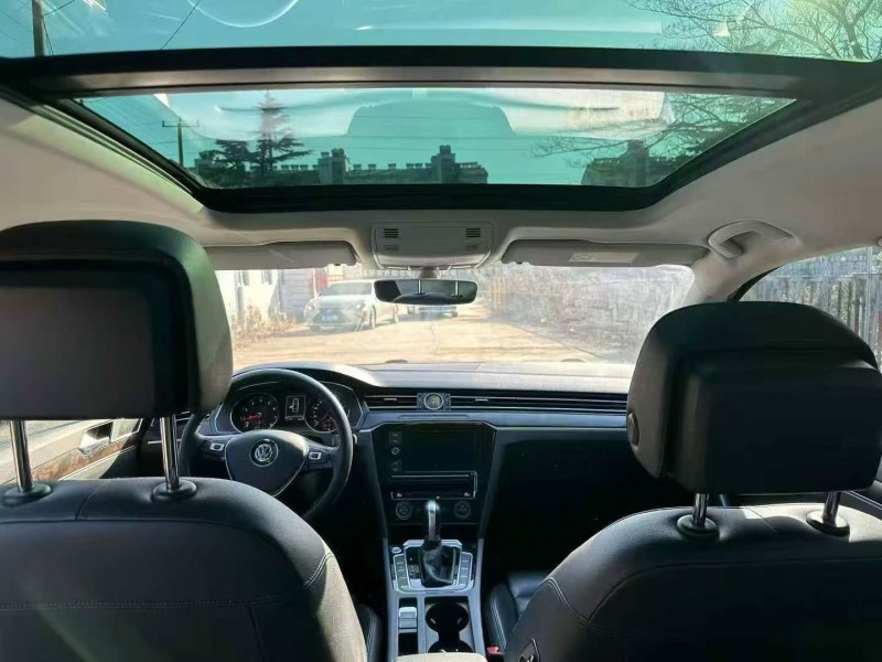 枣庄19年大众迈腾4