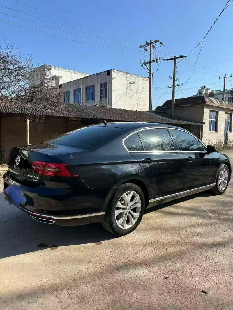 枣庄19年大众迈腾9