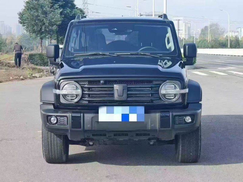 咸阳24年长城汽车坦克1