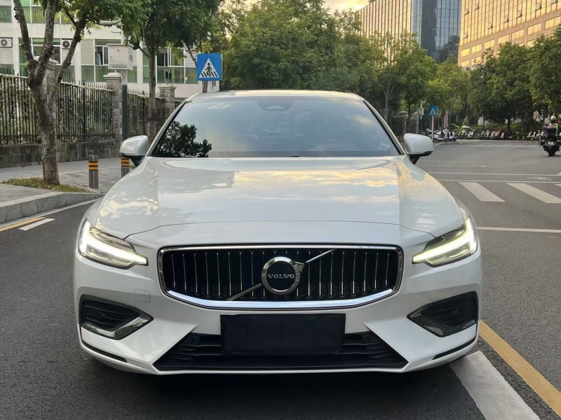 深圳23年沃尔沃S60L1