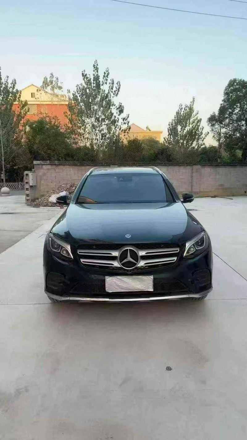 济宁19年奔驰GLC1