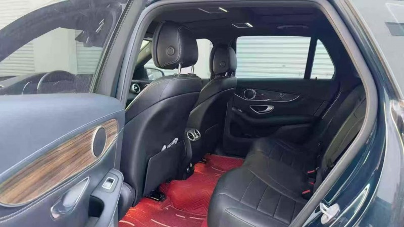 济宁19年奔驰GLC6