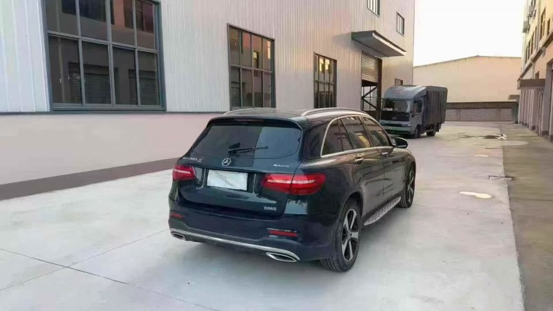 济宁19年奔驰GLC7