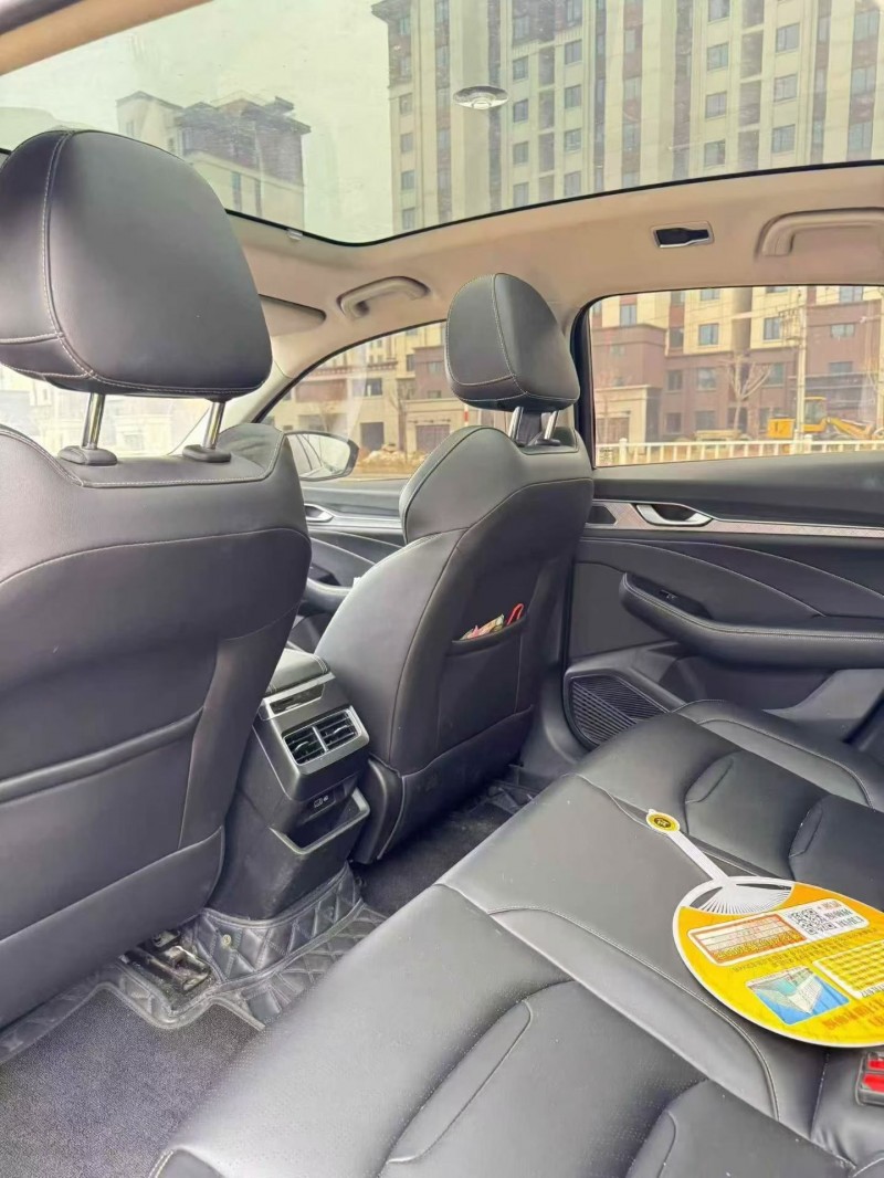 邢台20年吉利星瑞5