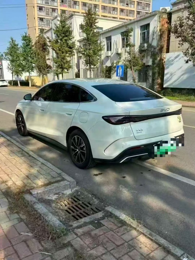 淮南25年比亚迪海豹7