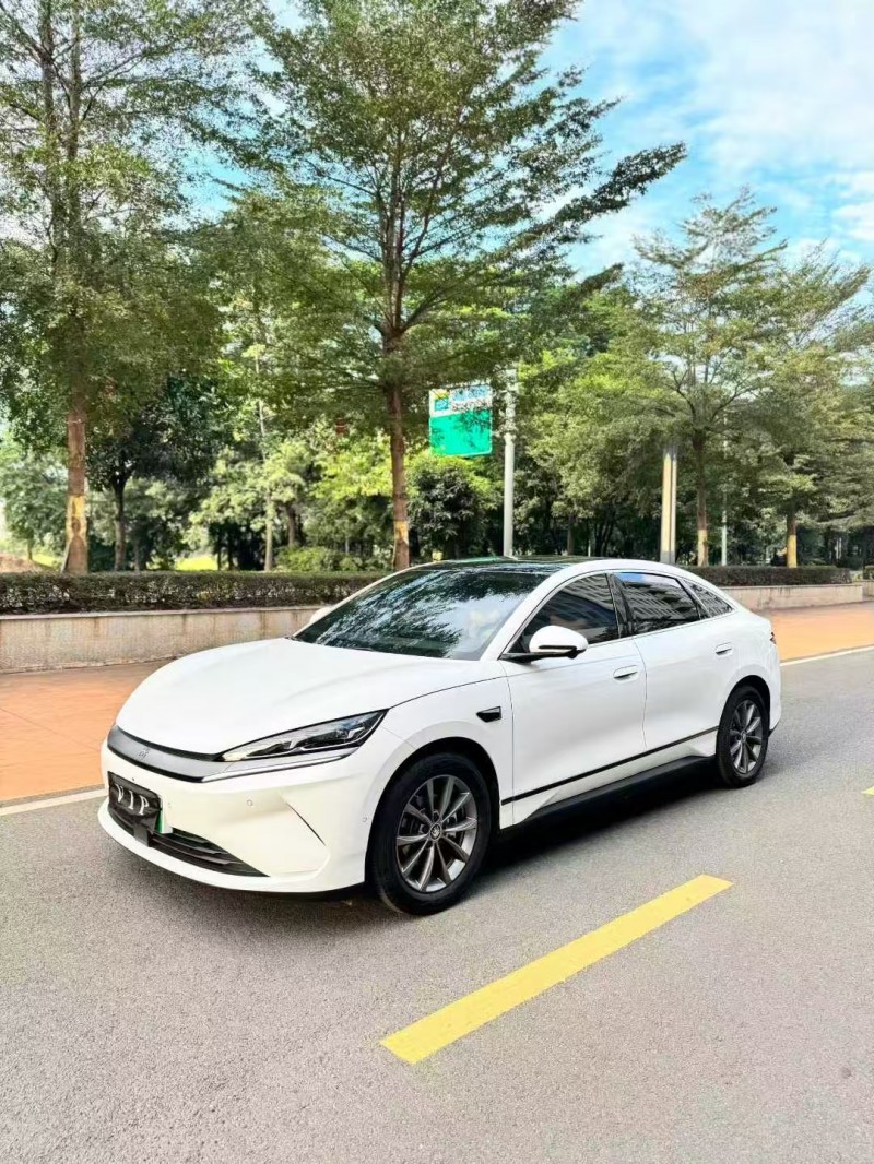 广州25年比亚迪秦3