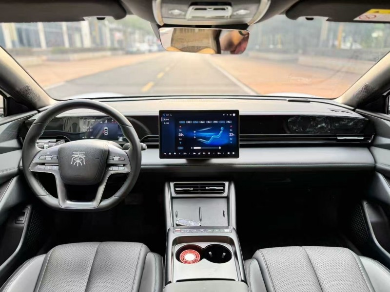 广州25年比亚迪秦5