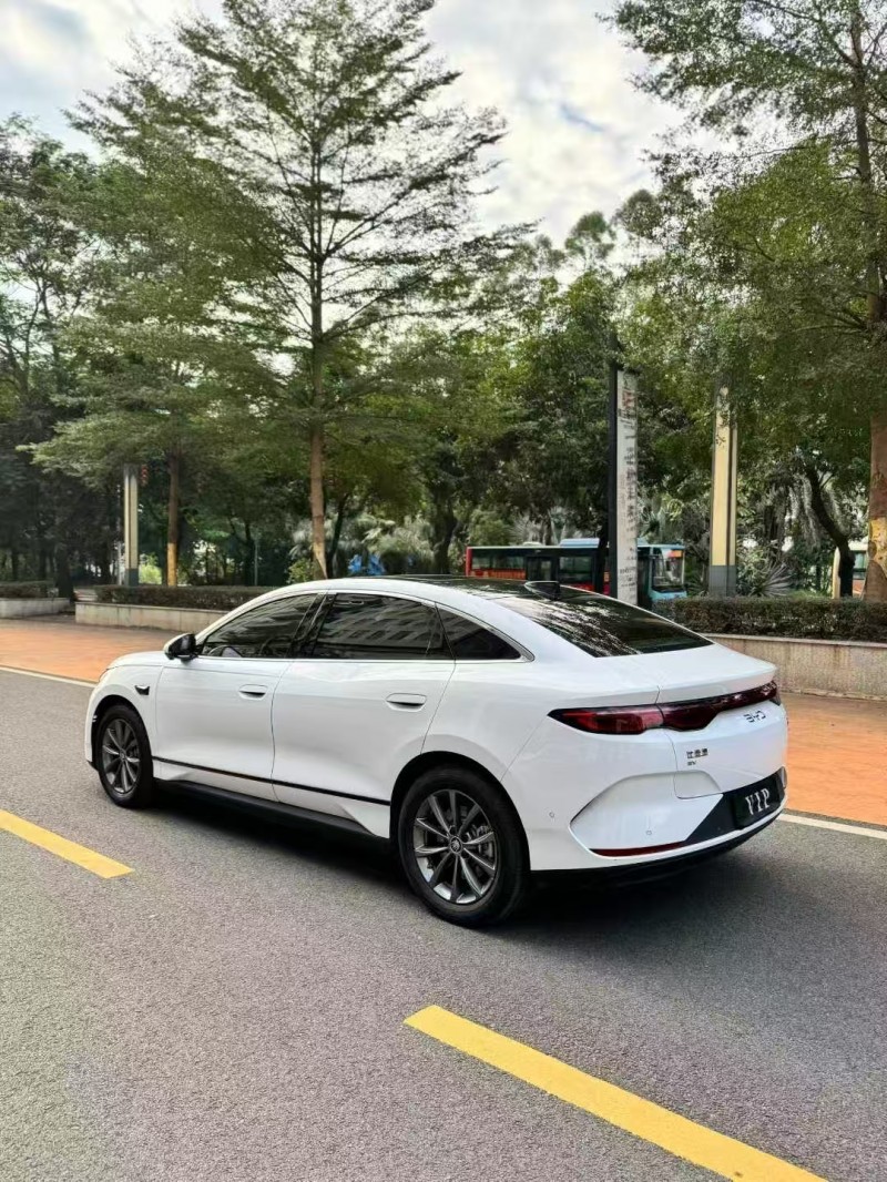 广州25年比亚迪秦7