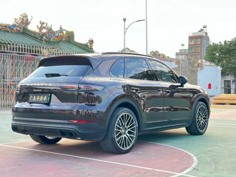 广州21年保时捷卡宴7