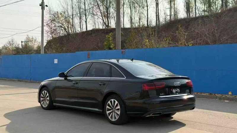 济宁16年奥迪A6L8