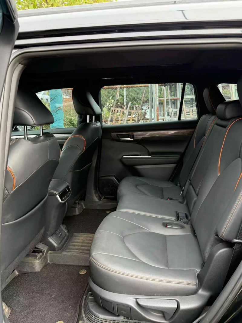 岳阳24年丰田皇冠7