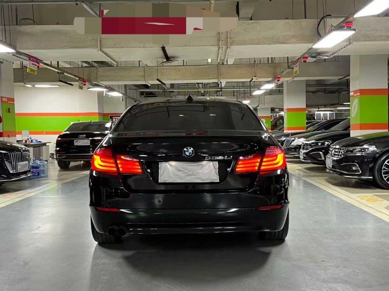 成都12年宝马5系8