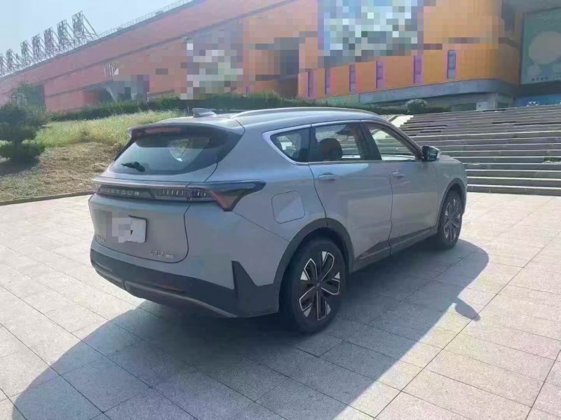 青岛25年奇瑞捷途7