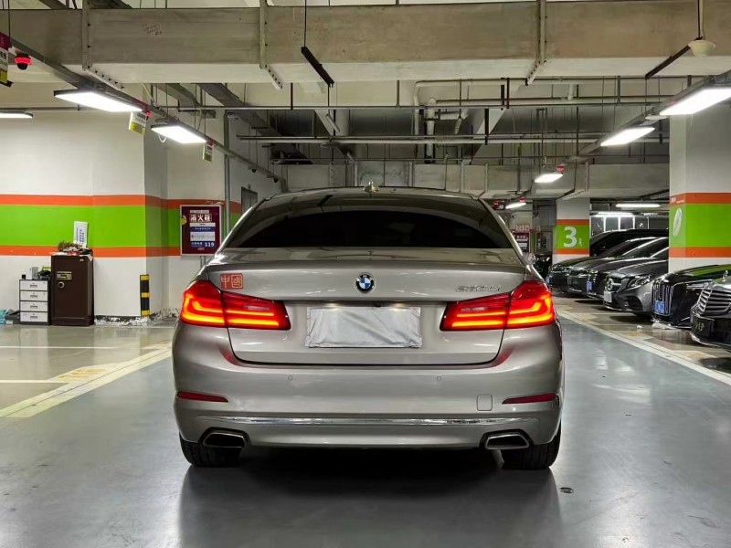 成都18年宝马5系8