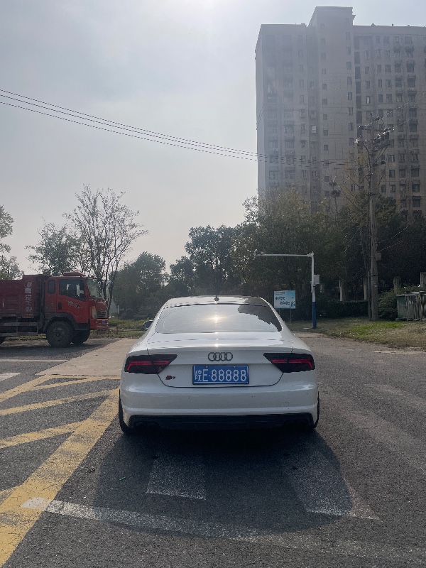 马鞍山16年奥迪A7L4