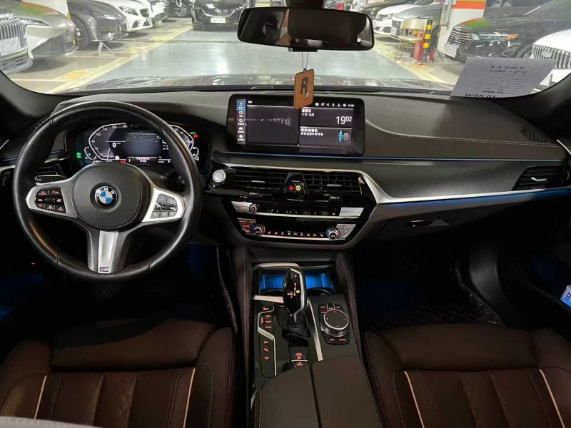 成都21年宝马5系9