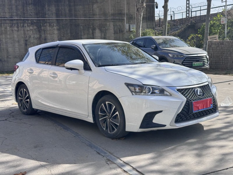 郑州18年雷克萨斯CT2